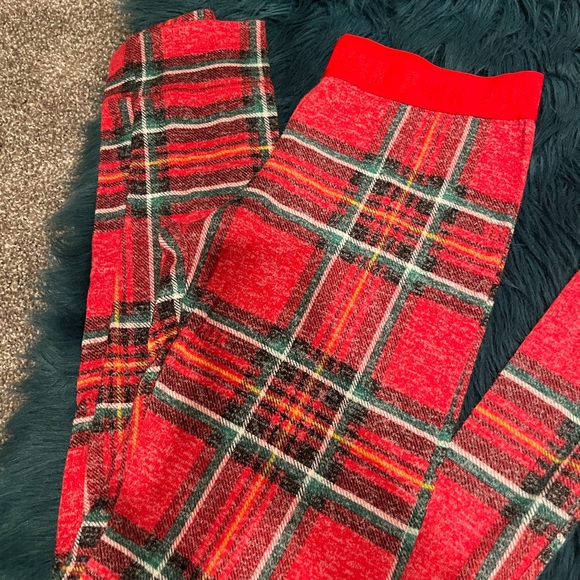 VS pink pajama set! Super soft & comfy size small new with no tags 🏷️ - Picture 5 of 13